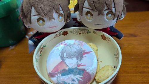 私のクッキー……食べるのなんだか勿体ない気がして食べずらいですね……。
Byはやぬい

でも、早く食べてしまわないと賞味期限きれてしまいますよ。
Byはやぬ