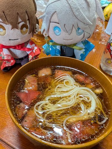 これがあの、新人ライバーが紹介してた夏にピッタリな素麺アレンジですね！？美味しそうですねぇ。Byはやぬい

トマト入れるなぁ！！！(҂ ｰ̀дｰ́ )Byはるぬい

めっちゃイタリアンになって美味しかったー！(  ¯﹀¯  )ムフ〜Byそらいろのつき