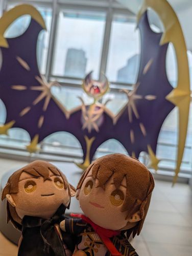 ルナアーラカッコイイですね。Byはやぬい

闇夜を照らしてくれるそうですよ、兄様。Byはやぬ

ボヤけてるのはピントが片方にしか合わなかったので許してください。Byそらいろのつき