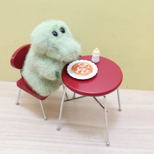 ぬしが「あさからピザ！？いがわかい💦」っておどろいてたよ
ぼくにはあさからピザをたべるよりミルクとセットなことのほうがなぞだよ…