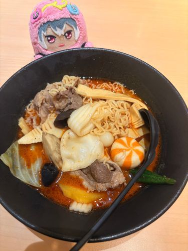 からいめんをたべたよ！まーらーたんっていうんだって🍜🌶