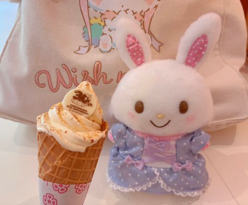 プリンあじの　ソフトクリーム　あまくて　おいしかったよ♪