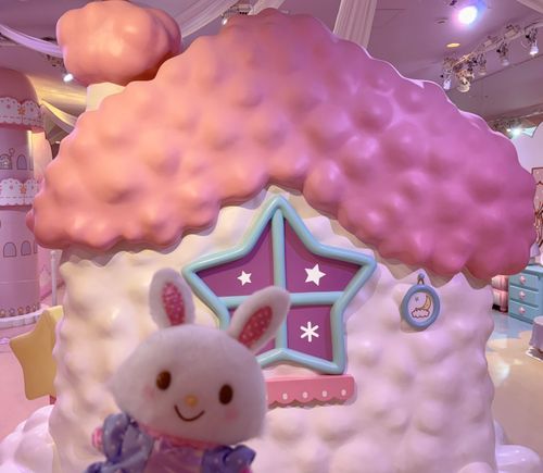 キキくんとララちゃんのおうち　うしろがわも　かわいいの♪