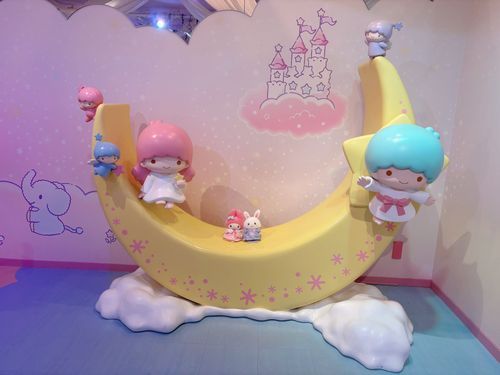 おつきさまに　のっちゃった！