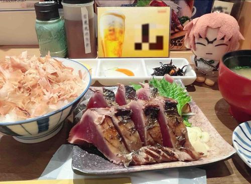 かつおの　タタキ　です