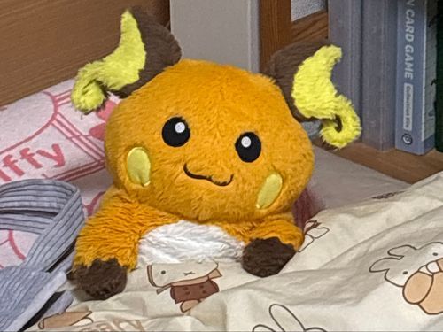 おかえり！
いいこにおるすばんしてた！
おやちゅ　かってきてくれた！？
