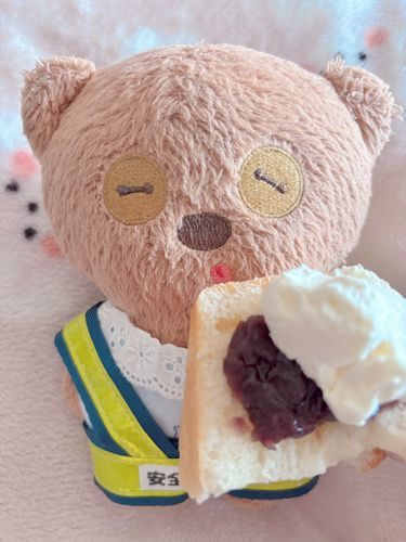 早速パトロールちうに 危険なもの発見(☆∀☆)

これは討伐しないといけましぇん！！ということで ちむがしっかり おなかの中に入れときまちた！！
あ～💕おいちかった(´>∀<｀)ゝ💖