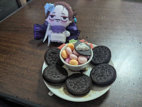 今日は、お菓子パーティーつぴ！😋🤤
いただきますつぴ！