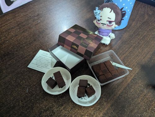 高級チョコ🍫を、かったつぴよ！