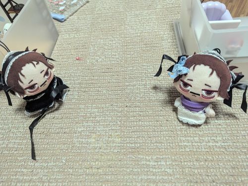 ある日の事
ちょみ「こんにちは!」
？？？「こんにちは!」
ちょみ「このへんでは見ない顔だね！！どこから来たの？」
？？？「チョピ市から来ました！」
ちょみ「どこに住んでるの?ピーわあそこ‼️」
？？？「え！僕もアッチです！！」
ちょみ「お名前は何ていうの？？？ピーわちょみです！！」
？？？「僕は黒ちょそです！！」
ちょみ「よかったら連絡先交換しない？」
黒ちょそ「いいよ！」