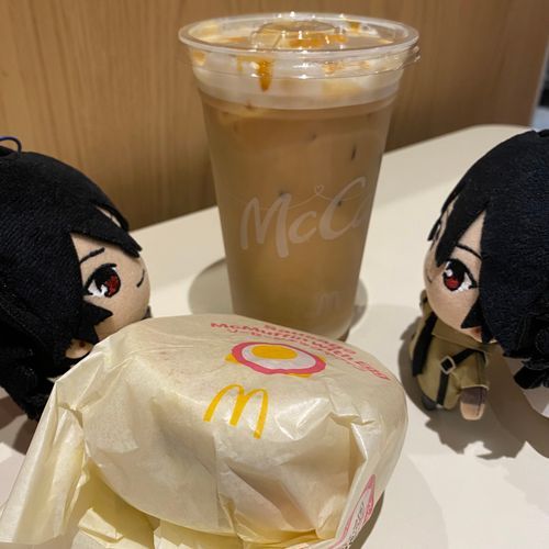 朝活なのじゃ♪
ちょっぴり贅沢してドリンク🥤サイズアップしたのじゃ♪