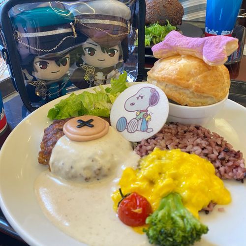 🦇ハンバーグじゃ♪
嬢ちゃん、早くここから出すのじゃ♪
🦇🦇オムライスじゃ！
嬢ちゃん、さっさと出せなのじゃ！
👩（そこに居てください）