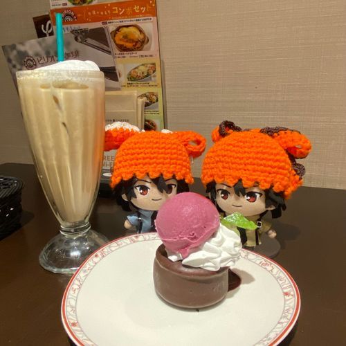 巨峰のアイスとチョコパイのスイーツなのじゃ♪
巨峰が濃厚でおいちじゃったよ♪