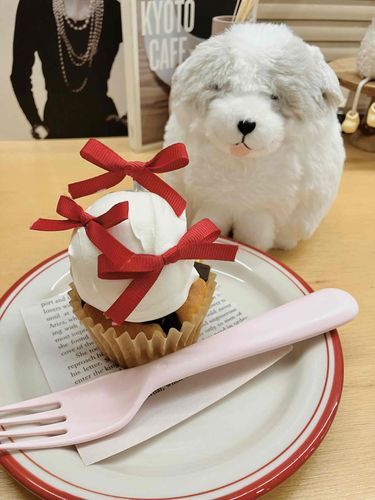 りぼんで　おめかしした　カップケーキ！