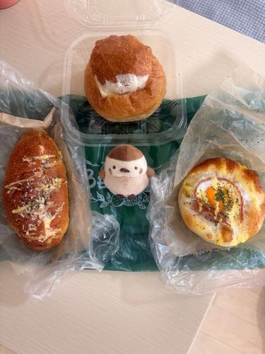 昨日のお昼ご飯🥖
パンが好き❣️
