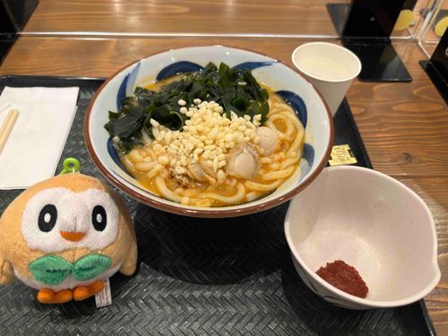 もふふ
(おうどん！)
もっ
(からいのついてる！)