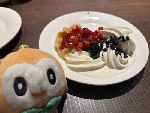 もふー
(アイスクリームのだし方下手くそかな？)
もふふも
(けど、ベリーたっぷりなのはナイスー)