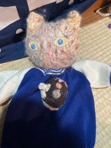 巨人のお母さんがまた不思議な子を連れてきてくれました。
Kedamaちゃんというらしいです。
　ねこさんぽいです。
よろしくお願いします。