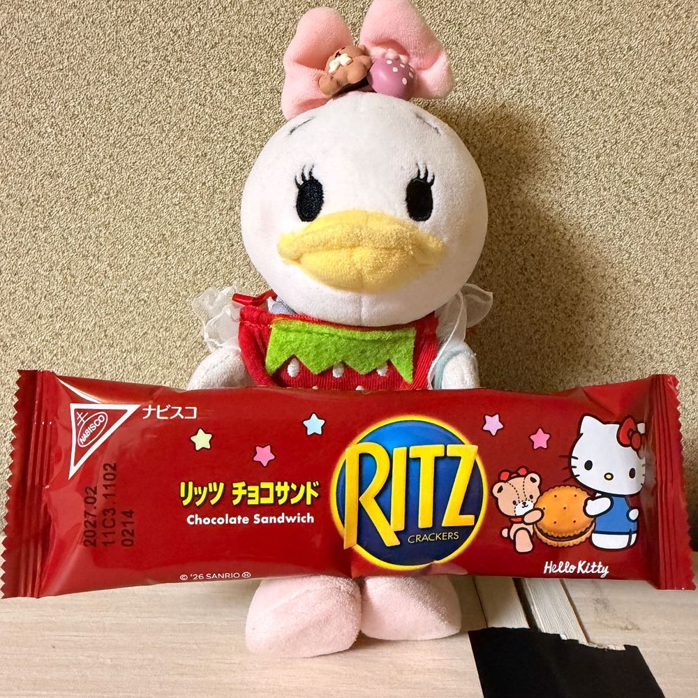 大好きなリッツサンドがキティちゃんとコラボしてたの🤭
中までキティちゃん🍎
なんだか嬉しかったの😆💕