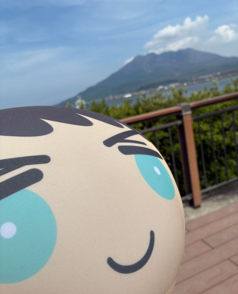 桜島だ！
トンビと強風で撮影が大変だったぞ