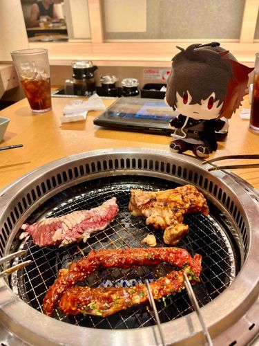 あるじと焼肉！！たらふく食ってうまかった…