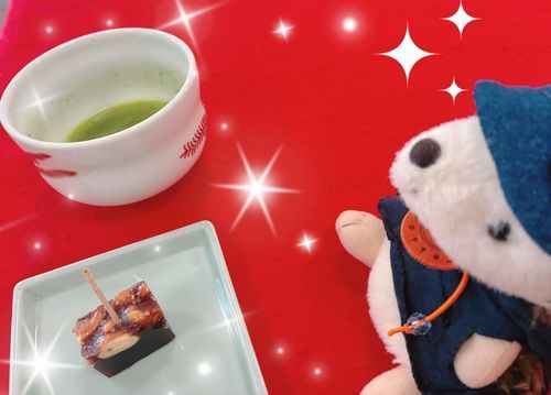 そして博物館ではなんと！
季節の羊羹とお抹茶のサービスがありました！！
だいこーふんです🦔💕