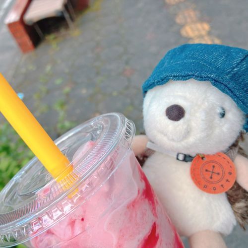 最近じめじめだし暑いですね…
フラッと立ち寄った商店街に
美味しそうないちごみるくのシェイクが！🍓🥛🥤
ゴクゴク飲めちゃいますねぇ〜