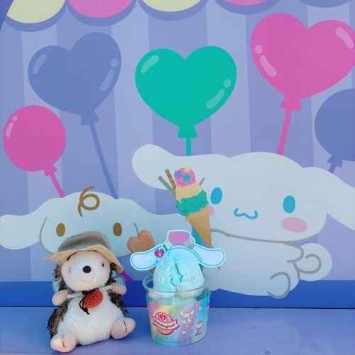 暑いから夏限定のシナモロールのアイスクリーム🍨❄️
ひんやりラムネ味です！