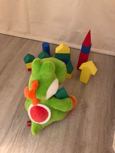 ヨッシーはブロックで遊ぶ🧸