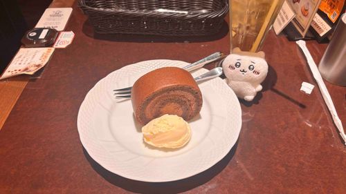 ふわふわのけーきたべる