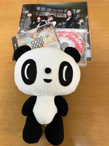 BAND-MAIDのメガジャケ付きが本日きたよー
これはAmazonの特典だよ
かわいいしかっこいいし最高😊
いつかライブも行きたいなぁ