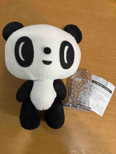 スシローでもらっただっこずしの貯金箱だよ
貯まったらスイーツ食べに行きたいなぁ