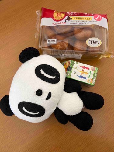 本日のおやつ！ピクミンのチョコエッグ、狙うは氷ピクミン！
でも出たのはモスだったよ😅