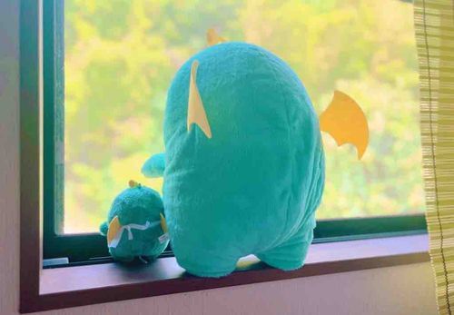 🍛ひとの すがたは いろんな ところで ほころびる。 わた に こもれば だれも こじれない。