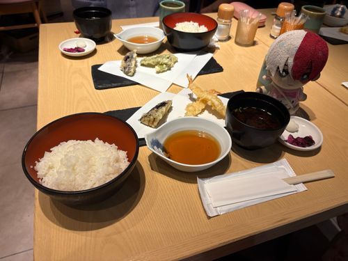 天ぷら屋さんで夕飯(ᴖ ̫ᴖ  )♪