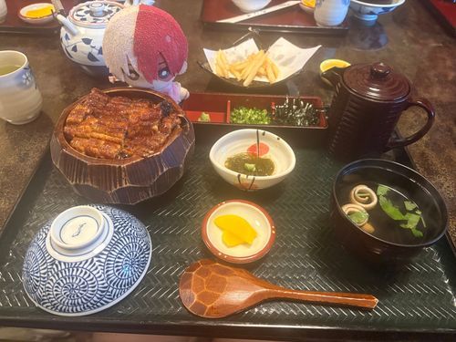 今日の夜夕飯はうなぎ𐐃 ·̫ 𐐃