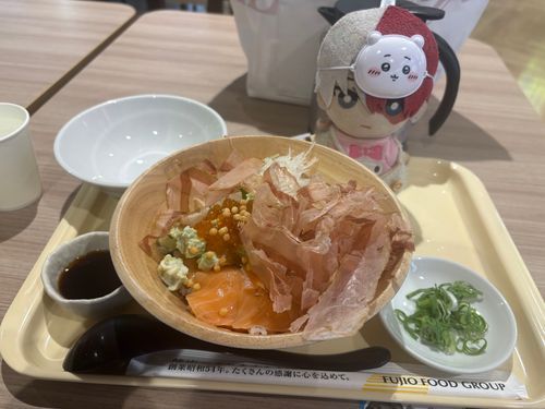 最初は醤油で食べてから〆はお茶漬けにもできたよ🥰