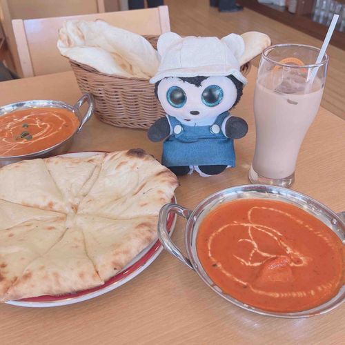 カレー屋さんにいったよ〜🍛

今モンハンっていうゲームにハマってて、
ゲームの中にチーズナンがでてくるんだぁ🎮
それで食べたくなっちゃった😳💭

バターチキンカレーとチャイがお気に入りだよ🌟