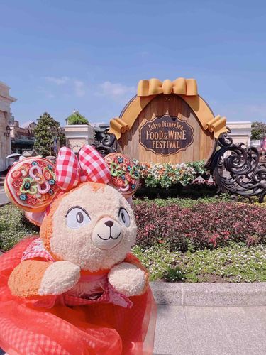マカちゃんです🌟
ピザみみのカチューシャかわいいでしょ〜🥳🍕

はじめてダッフィーフレンズのショーをみたり、ダッフィーまんをたべたりしたんだぁ🧸
3枚目のしゃしんは、おみみをいっこにしたダッフィーまんだよ📷