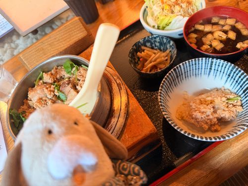 ワンと釜飯