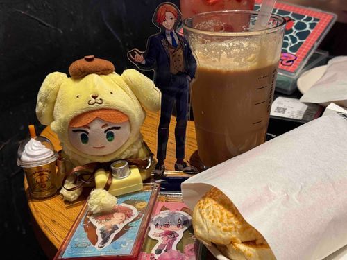 友達と朝活中〜！☕️
最近みんなトモコレやってるし、私も買ってみようか迷う🥺
