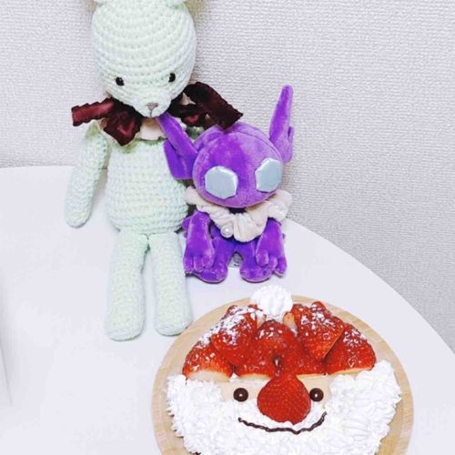 ひよりだよ〜！
おねえちゃんがケーキを作ってくれたんだ。ヤミラミと一緒に食べたよ！苺甘くて美味しかった！また来年も一緒に食べようね。