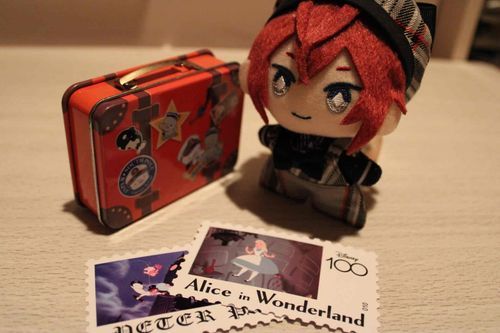 とらんくと きってを よういしたよ さあ どこへいこうか