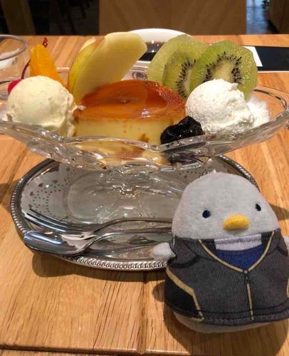 ずっときになってた
ぷりんあらもーど

ちょうぎ『大きくてむっちりした食感、フルーツとクリーム、アイスの調和が取れた大満足の一品。紛うことなき優』

つぎはぼくもつれていってよね