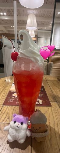 ちょっと！！！💢
りちゅぴが影になっとるぴな！！！(°ω°)💢