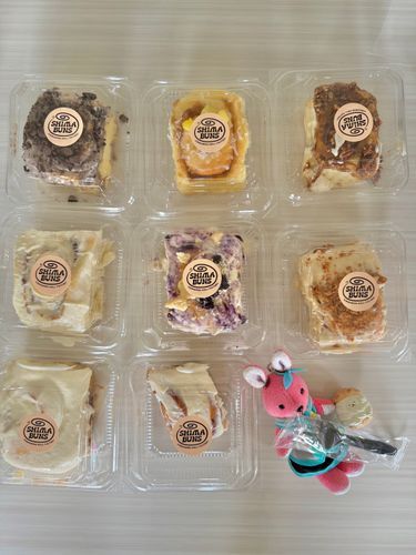 悩むなら、とりあえず全部買ったら後悔しないとの事で全種類買ってきましたシナモンロール🍴
全種類食べるぞー！と意気込んだのも束の間、一切れでお腹いっぱいってマジですか…🐰💦