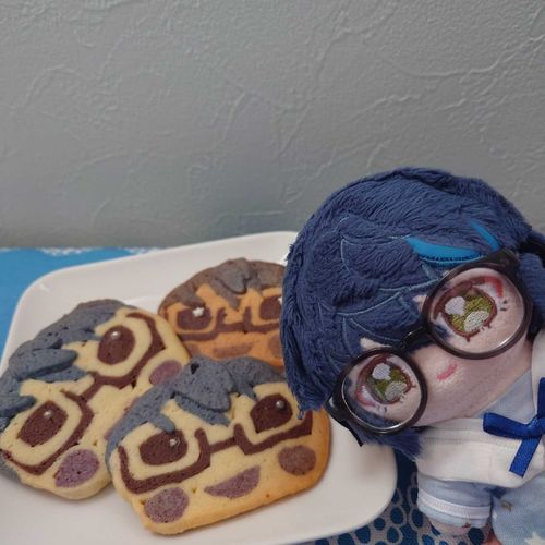 持ち主さんがクッキーを焼いてくれましたよ🎶この顔は……🎶
俺はよく特徴をとらえられていると思いますよ🎶