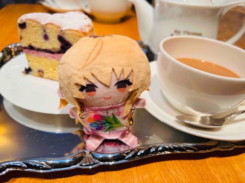 リプトンでヴィクトリアケーキとロイヤルミルクティのセット🫖
むぎぱぺとお上品なたべもの似合う🙂‍↕️