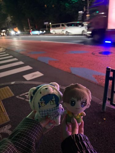 プロデューサーがお友達と10kmくらいひたすら歩いてました🚶‍♀️いっぱいお話できたみたいで良かったっすねぇ〜