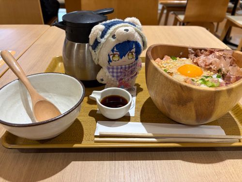 今日はプロデューサーが休日出勤でした💦嫌なことがあった時は美味いもんでも食べて忘れましょう！